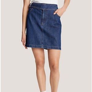 NWT Tommy Hilfiger Denim Skirt Size 6